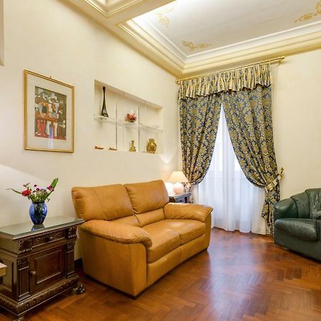 Appartamento Vittoria Street Charming Roma Esterno foto