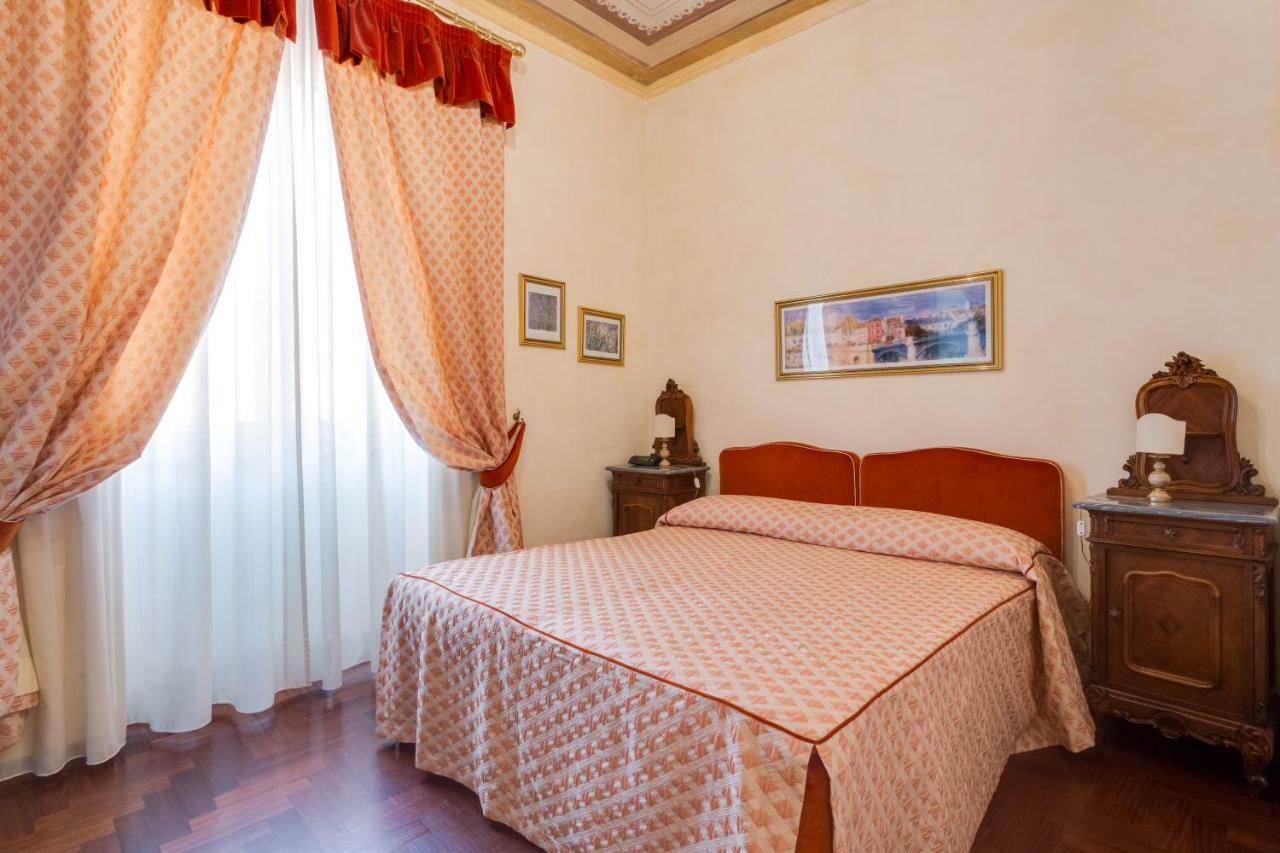 Appartamento Vittoria Street Charming Roma Esterno foto