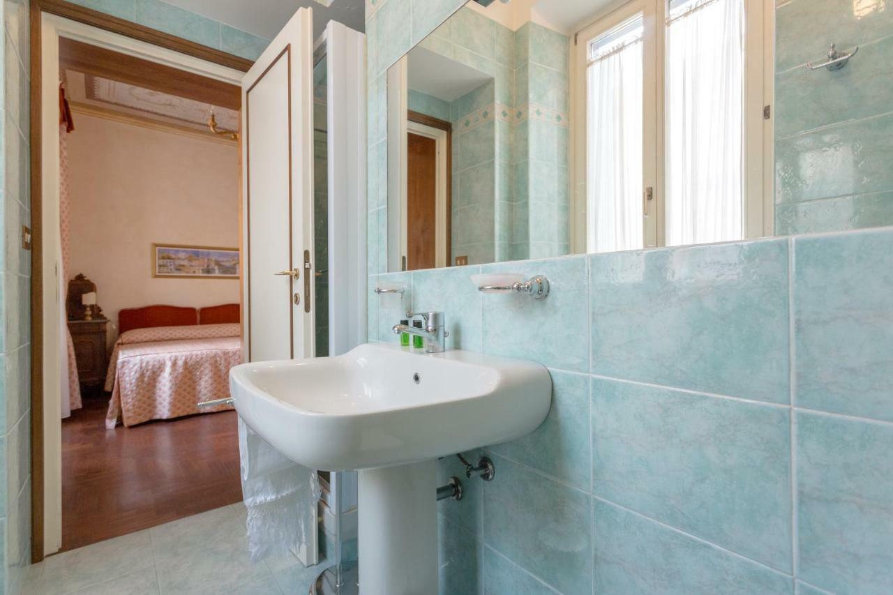 Appartamento Vittoria Street Charming Roma Esterno foto