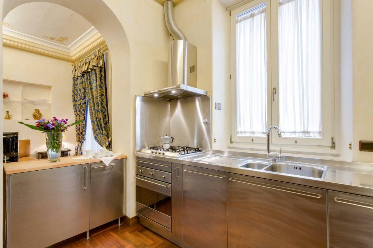 Appartamento Vittoria Street Charming Roma Esterno foto
