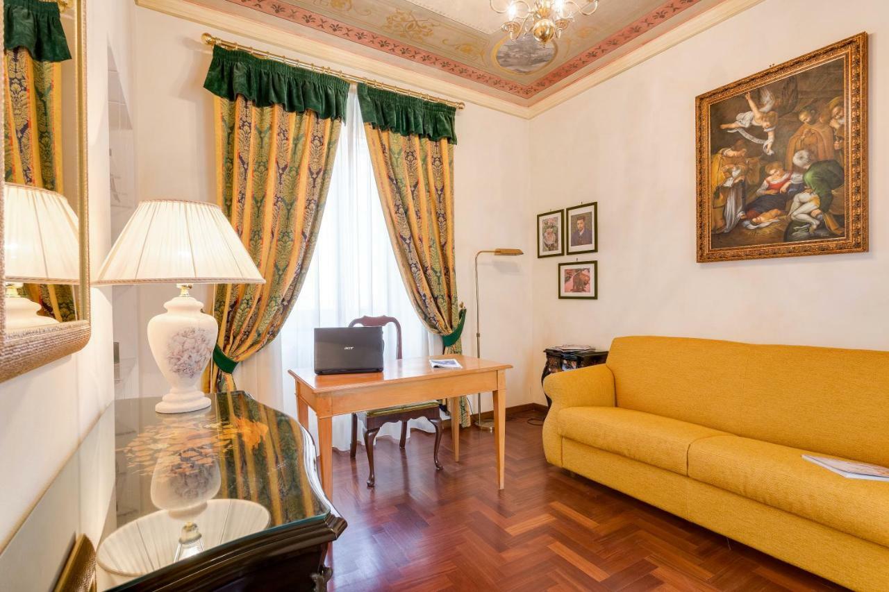 Appartamento Vittoria Street Charming Roma Esterno foto