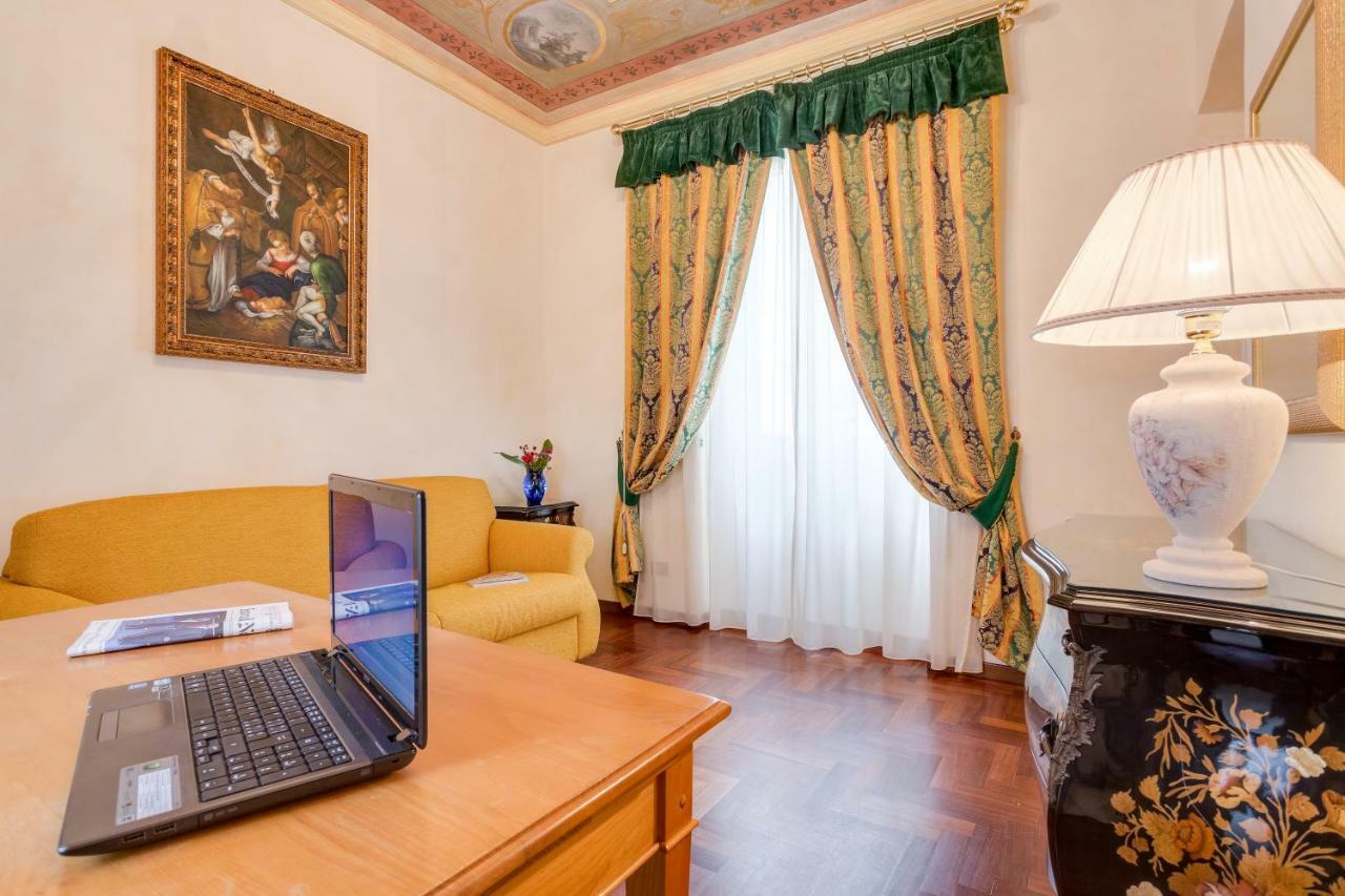 Appartamento Vittoria Street Charming Roma Esterno foto